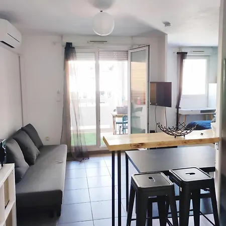 Grand Studio, Coin Nuit, Piscine, Parking Gratuit * La Ciotat